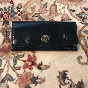 Authentic Tory Burch black patent leather wallet.